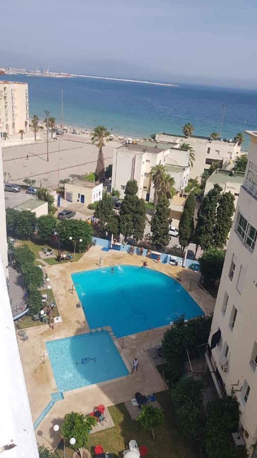 Appartement 2 Chbres Bord De Mer Avec Option Piscine Ete Avec Wifi Sur Corniche De Tanger Luaran gambar